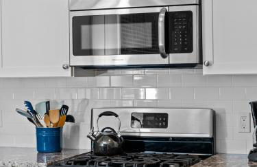 The Heart of TC 2BDR Ground Floor Condo in Downtown TC 2846 - Foto 19