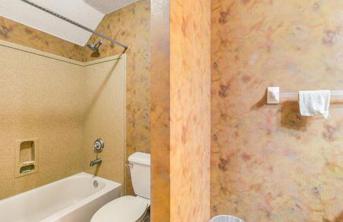 Family-Friendly Gem with Home Office in Memphis - Foto 30