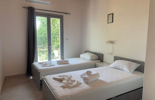 Olga's Sea View Studios -500m from Ipsos - Foto 24