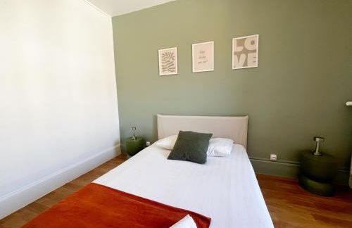 Suite Celestine - Appartement 4 & 8 personnes - Check in h24 & wifi - Foto 9