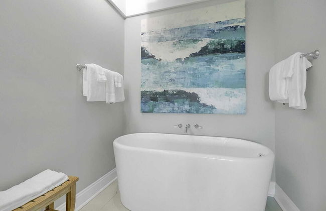 1408 Ocean Club by Avantstay Oceanfront Home w/ Amazing Views! - Photo 18