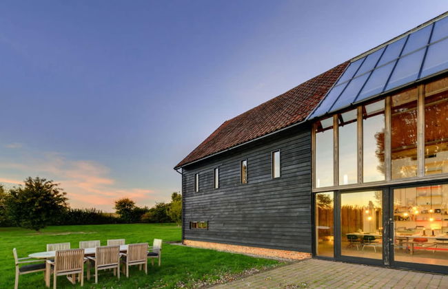 Grand Suffolk Barn Conversion - Foto 23