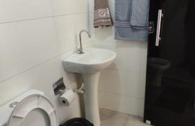 Kitnet independente muito confortável boa locaização - Foto 2