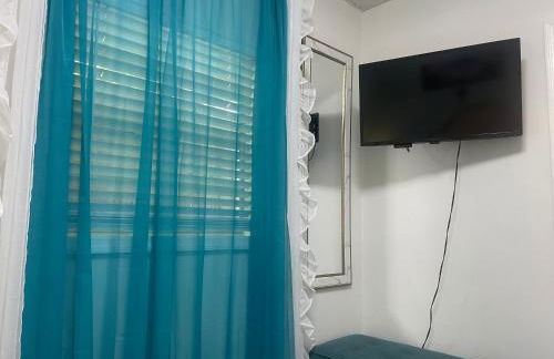 Convenient and Private Downtown 1BR Near Beach - Foto 2