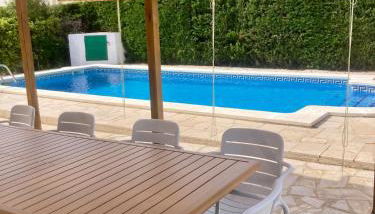 Casa con piscina y barbacoa - Foto 2