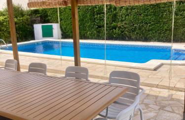 Casa con piscina y barbacoa - Foto 2