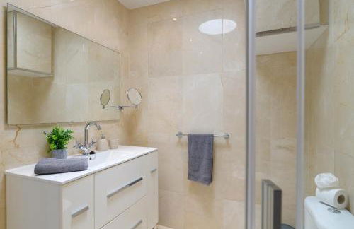 penthouse over the sea - Photo 24