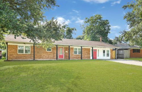 Updated 5BR Baytown Home | Sleeps 12 |Patio&Grill - Foto 3