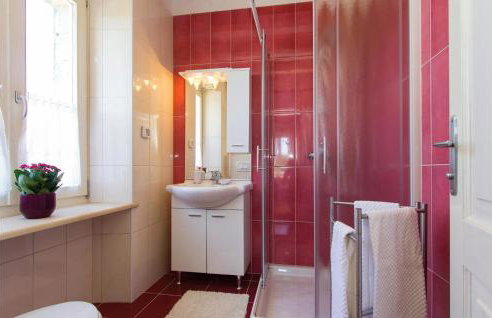 Awesome Home In Labin With Sauna - Photo 56