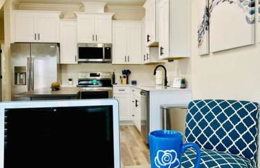 Downtown, Bay Views, Fish Market, and Blue Angels! - Foto 28