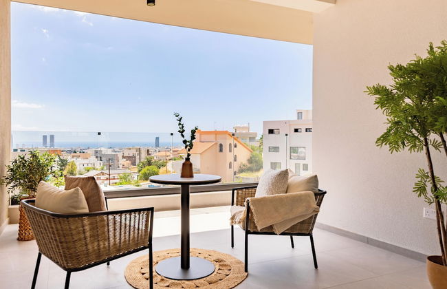 Sanders Eduardovich Limassol - Foto 35