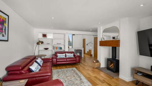 Wester Den - Photo 5