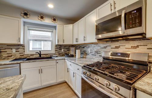 4 Mi to Lake Michigan East Chicago Home with Grill - Foto 6