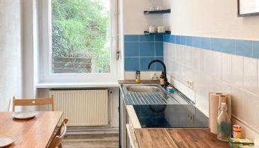 Sunny Renovated Ground-Floor Apartment in Neukölln - Foto 5, stove