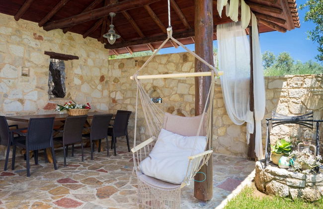 Family Friendly Villa Hermes With Private Pool - Photo 30