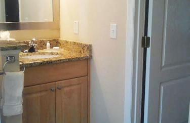 Crystal Palms Beach Resort - Photo 52