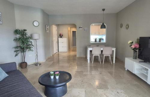 Wonderful new furnished apartmentn - Photo 2