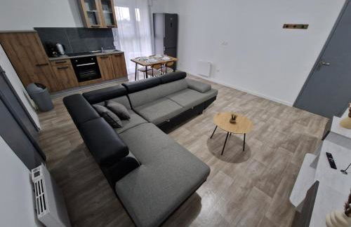 AU BON PLAN - Foto 17