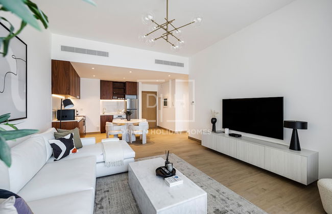 Full Sea View 1Bed Le Pont B1 in La Mer - Photo 13