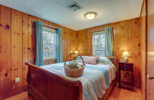 Yarmouth Vacation Rental with Deck Near Swan Pond! - Foto 10