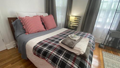 Boston Studio Apartment with Parking, next to Train or Buses, good Neighborhood - Foto 2