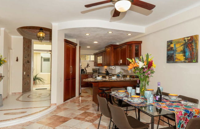 Ocean Front Penthouse Pool Sleeps 8 People - Foto 13