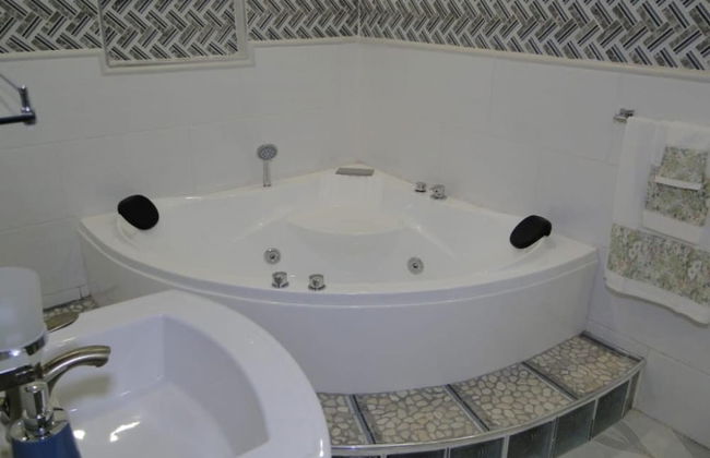 Immaculate 2-bed House in Greater Portmore - Foto 20