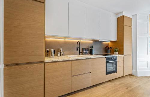 The Chester Nook - Handbridge Home with Parking - Photo 3