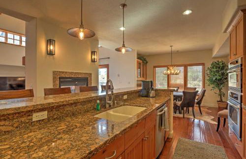 Updated Spacious Truckee Home Hot Tub and BBQ Patio - Foto 10