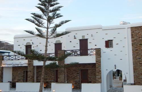 Classic seaside apartment in Tinos - Photo 17