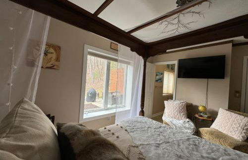 Romantic Getaway or Family Vacay with Mountain Views & Hot Tub - Foto 64