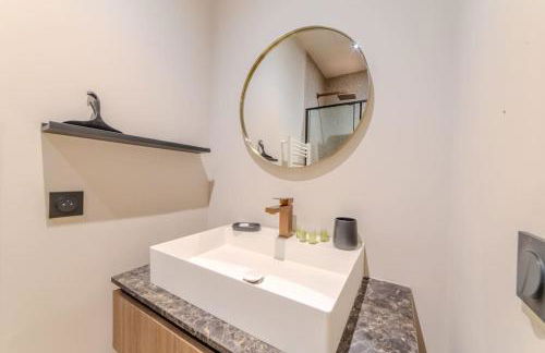 Le Charmant d'Ecully Logement Unique Avec Jardin à 10 minutes de Lyon - Foto 12