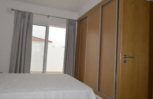 Moradia V2 nova e próximo da praia - Foto 23