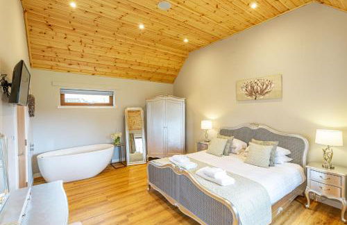 Thistle Lodge 18 with Hot Tub - Foto 6