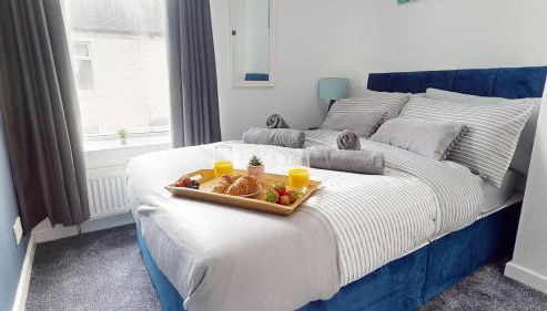 Modernised 3-bedroom Blackburn townhouse sleeps 6 - Foto 2