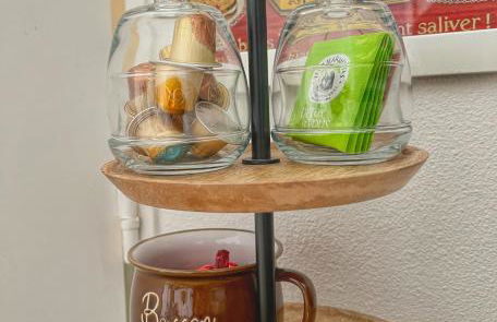 La Voulzie Appartement - Proche centre avec parking privé - Foto 13