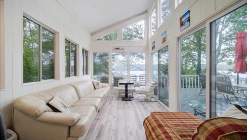 Catskills Lakefront with Hot Tub, Sauna and Theater - Foto 4