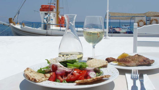 Repas à bord du bateau