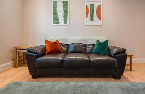 Spacious home 3 min from station - Photo 26