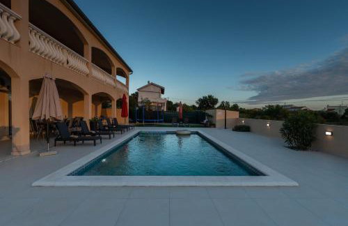 Apartment Holiday House Diana - Foto 37