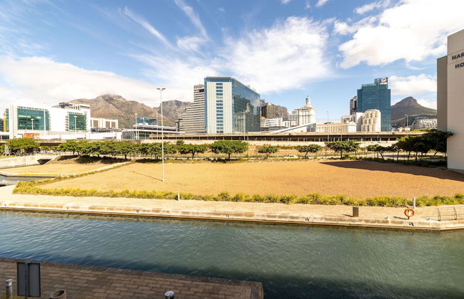 Experience Uninterrupted Comfort Fully Furnished 2br Flat Free From Loadsheding - Foto 21