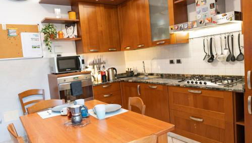 BBRomagnaMia 2 Camere, 5 ospiti, Parcheggio Gratis, Vicino a Università, Ospedali, Centro, Stazione, Aeroporto, Romagna - Foto 3