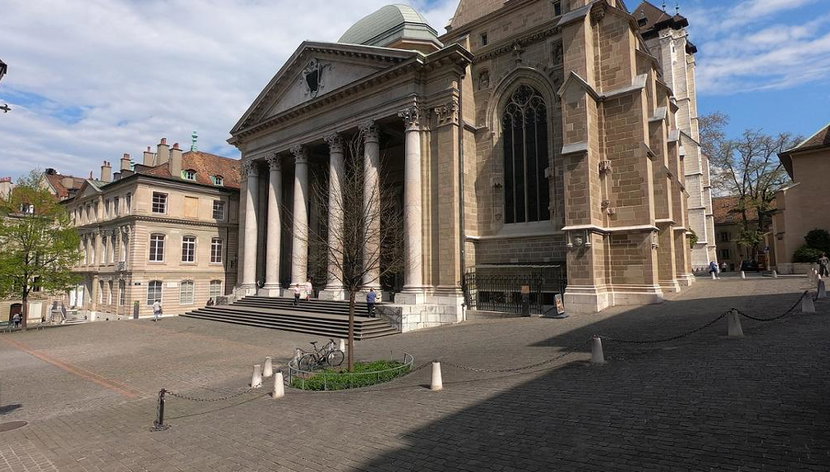 Geneva Zombie Run - City Exploration Game - Photo 3