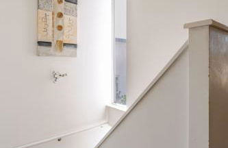 Comfortable 3-Storey House with Free Car Parking - Foto 10