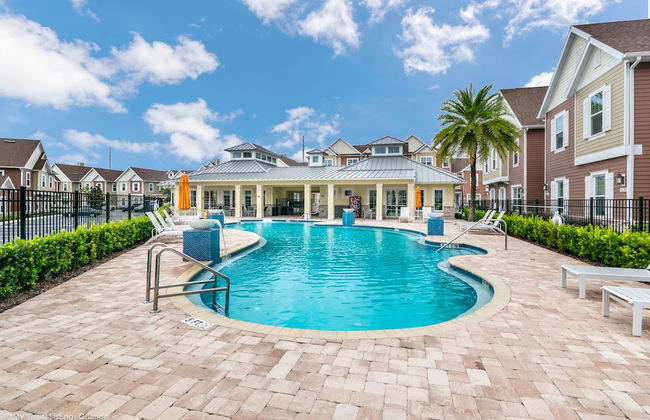 Upscale Townhome W/pool Access! 5 mi. to Disney! - Foto 16