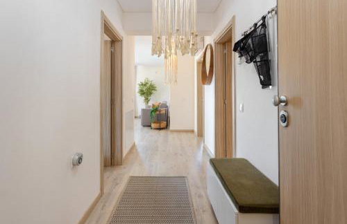 McRamé Design Apt Sea View, Beachfront, Swimming Pool, 2BDR, 2BAR, 6 pax, Praia da Rocha - Photo 15