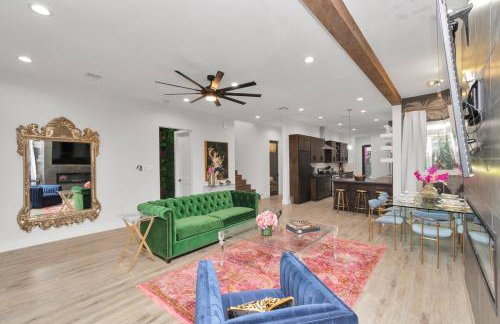 Houston's Downtown Bloom House - Spacious Floral Escape for Groups - Foto 18