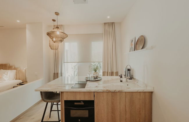 Comfy Studios Hotel - Photo 34