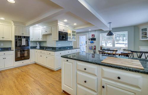 The Beachhouse Retreat with Prescot Bay Views! - Foto 8