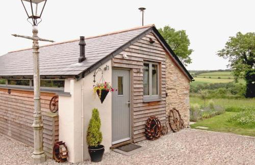 Mugwell Barn - Photo 1